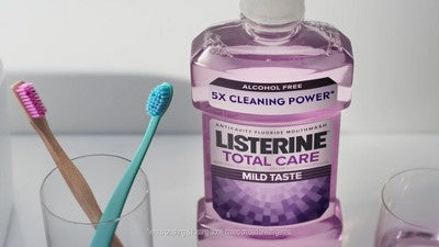 Listerine Antiseptic Intense Mouthwash for Bad Breath - Cool Mint - 1L