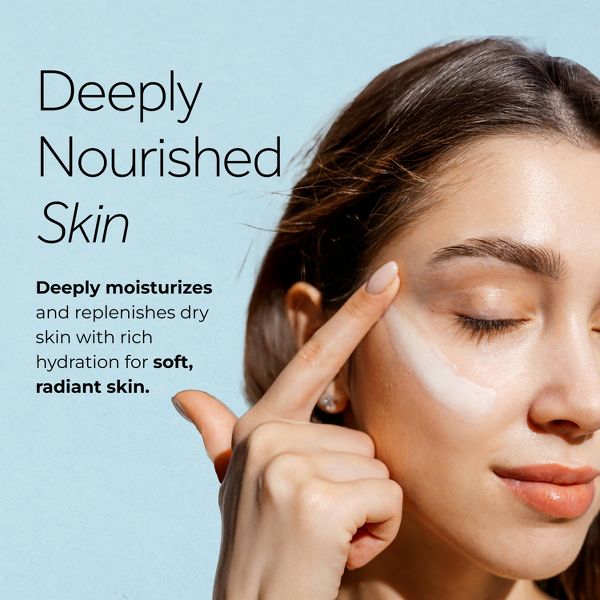 POND'S Dry Skin Hydrating Facial Moisturizer Cream - 10.1oz